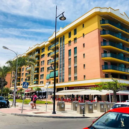 Сasa de vacaciones Luxury Bajondillo Beachfront Torremolinos